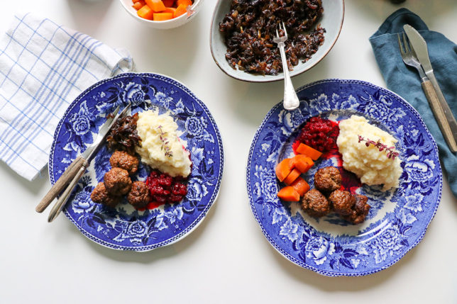 Köttbullar med mos – barnens favorit Köttbullar med mos – barnens favorit